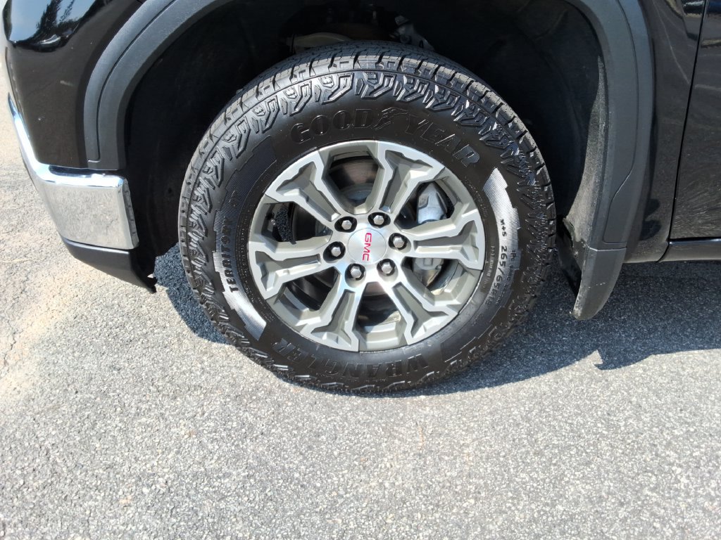 Used 2025 GMC Sierra 1500 SLT RWD image 10