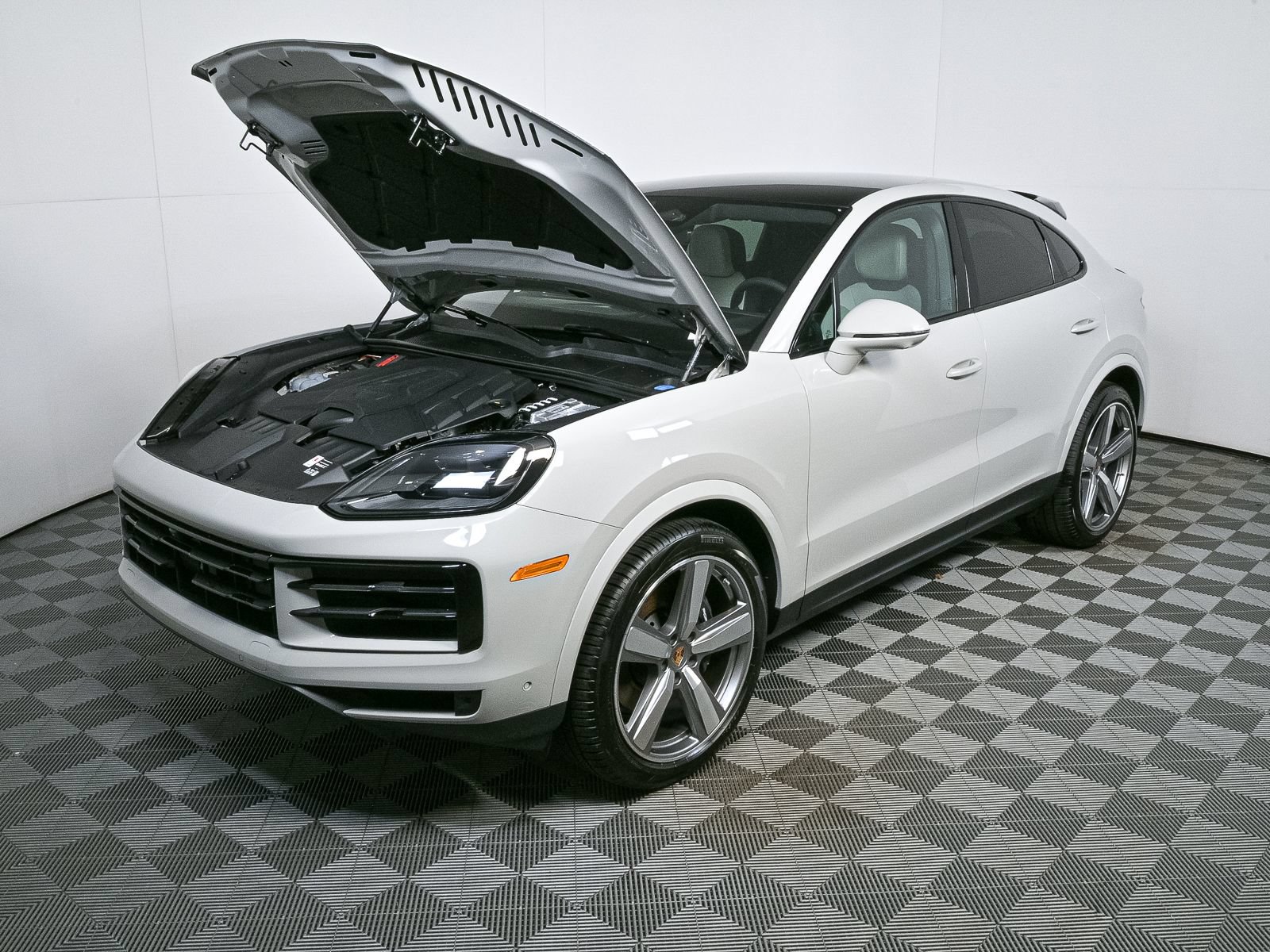 New 2026 Porsche Cayenne Coupe AWD/4WD image 33