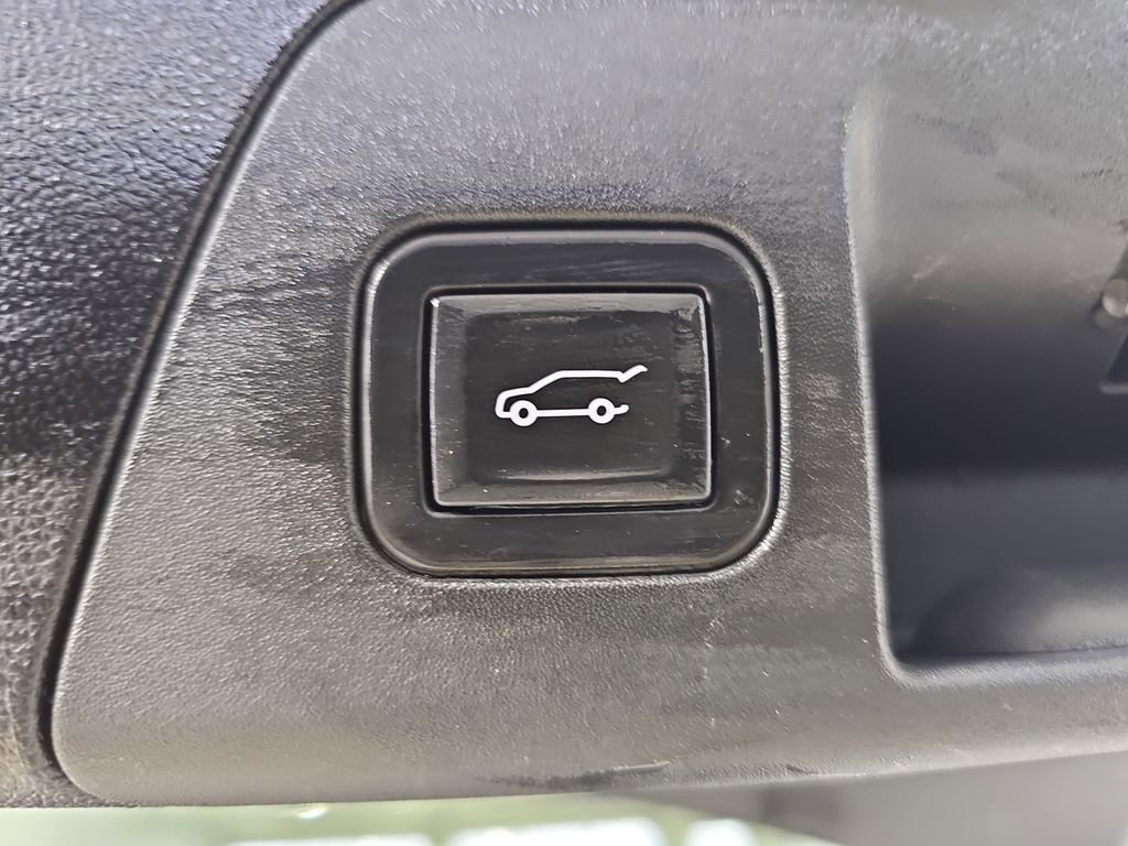 Certified 2023 Buick Envision Essence image 17