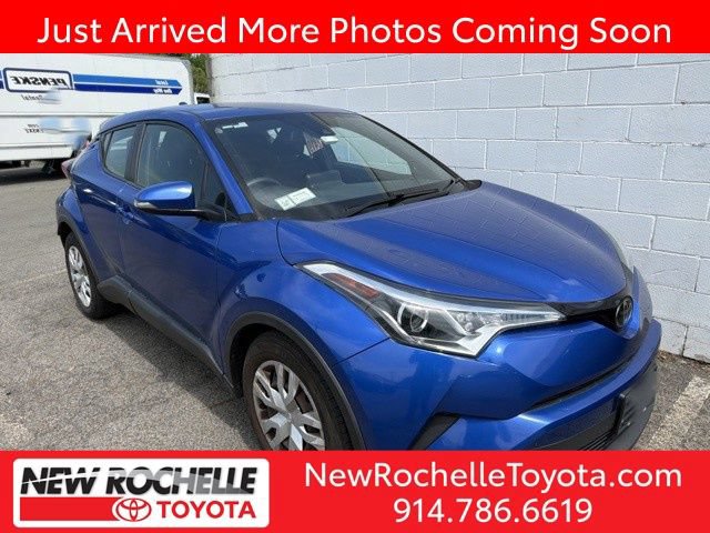 Used 2019 Toyota C-HR LE FWD image 1