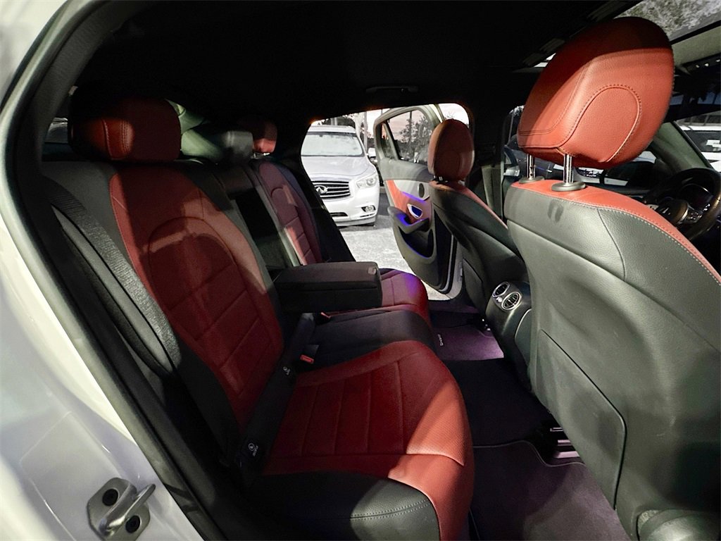 Used 2022 Mercedes-Benz GLC 300 4MATIC Coupe image 30