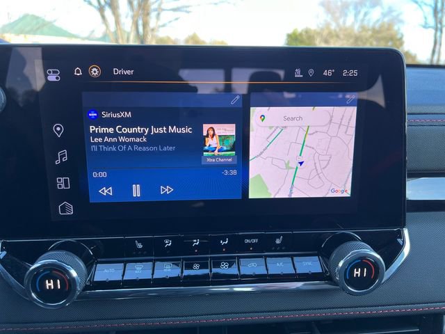 Used 2025 Chevrolet Colorado Z71 w/ Technology Package image 22