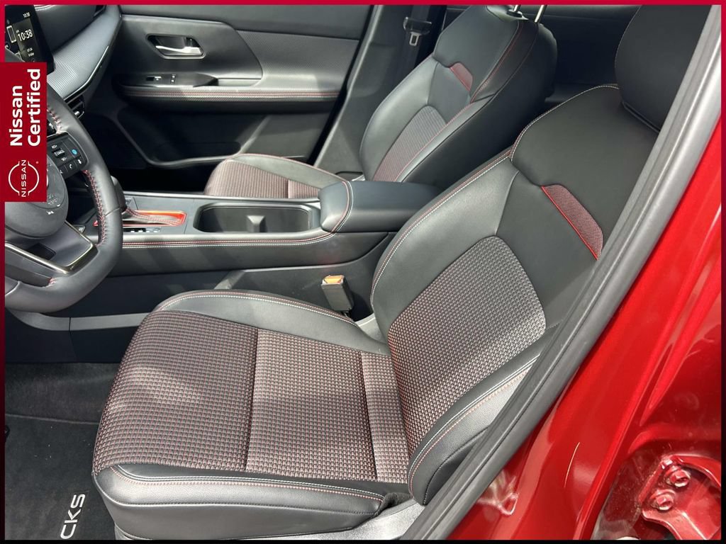 Certified 2025 Nissan Kicks SR w/ Illumination Package AWD/4WD image 15