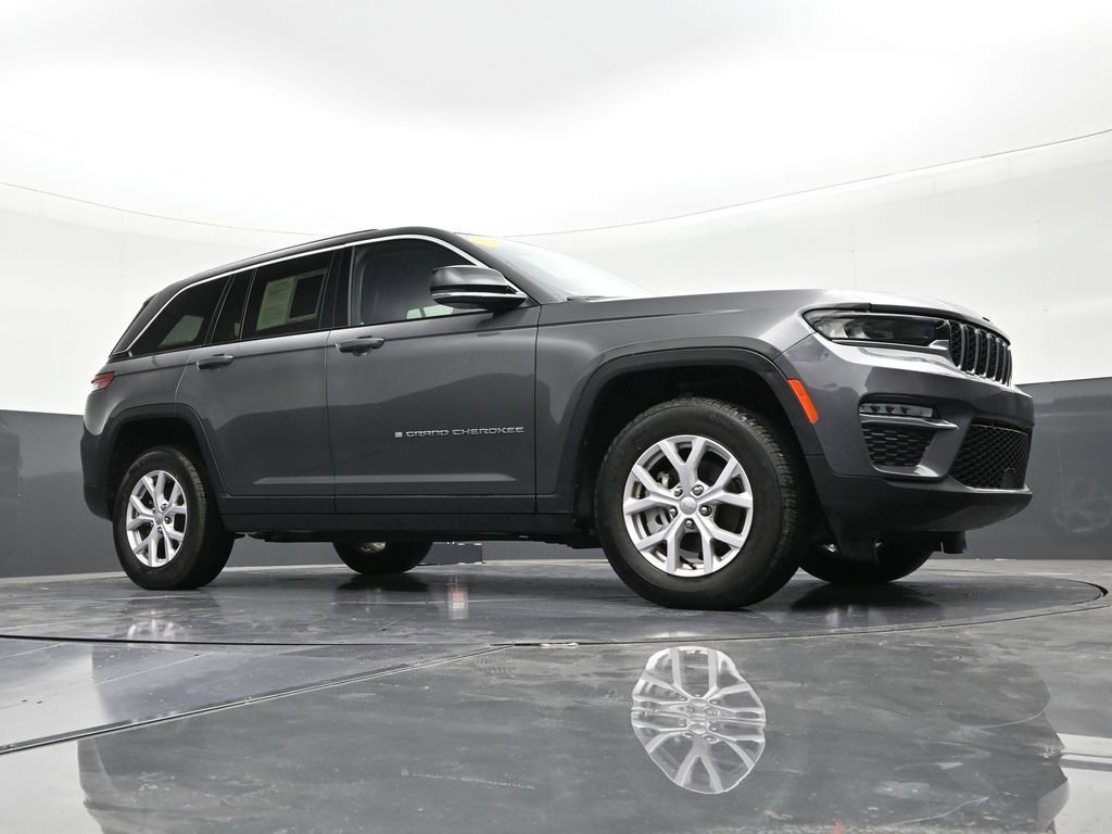 Used 2022 Jeep Grand Cherokee Limited image 27