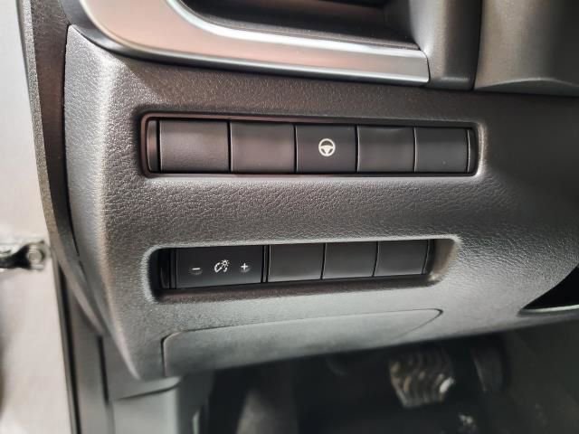 Used 2022 Nissan Rogue SV image 22