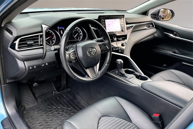 Used 2023 Toyota Camry SE image 14