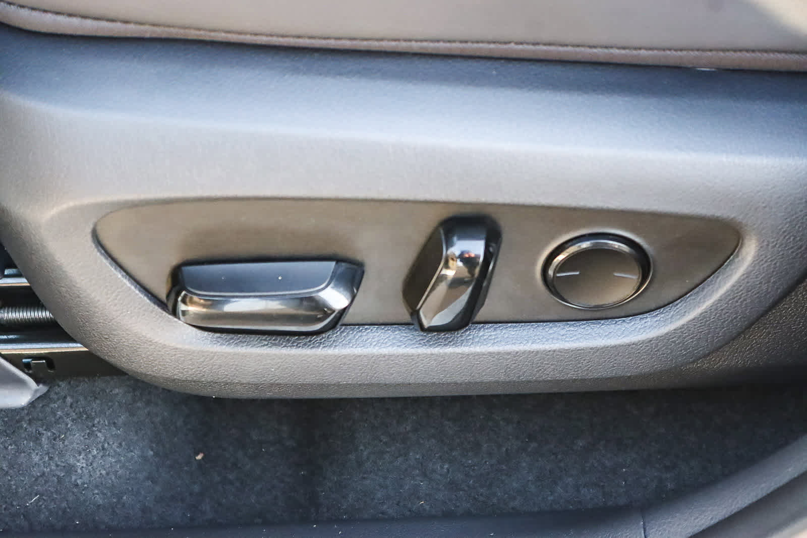 New 2026 Lexus NX 350h AWD w/ Premium Package image 23