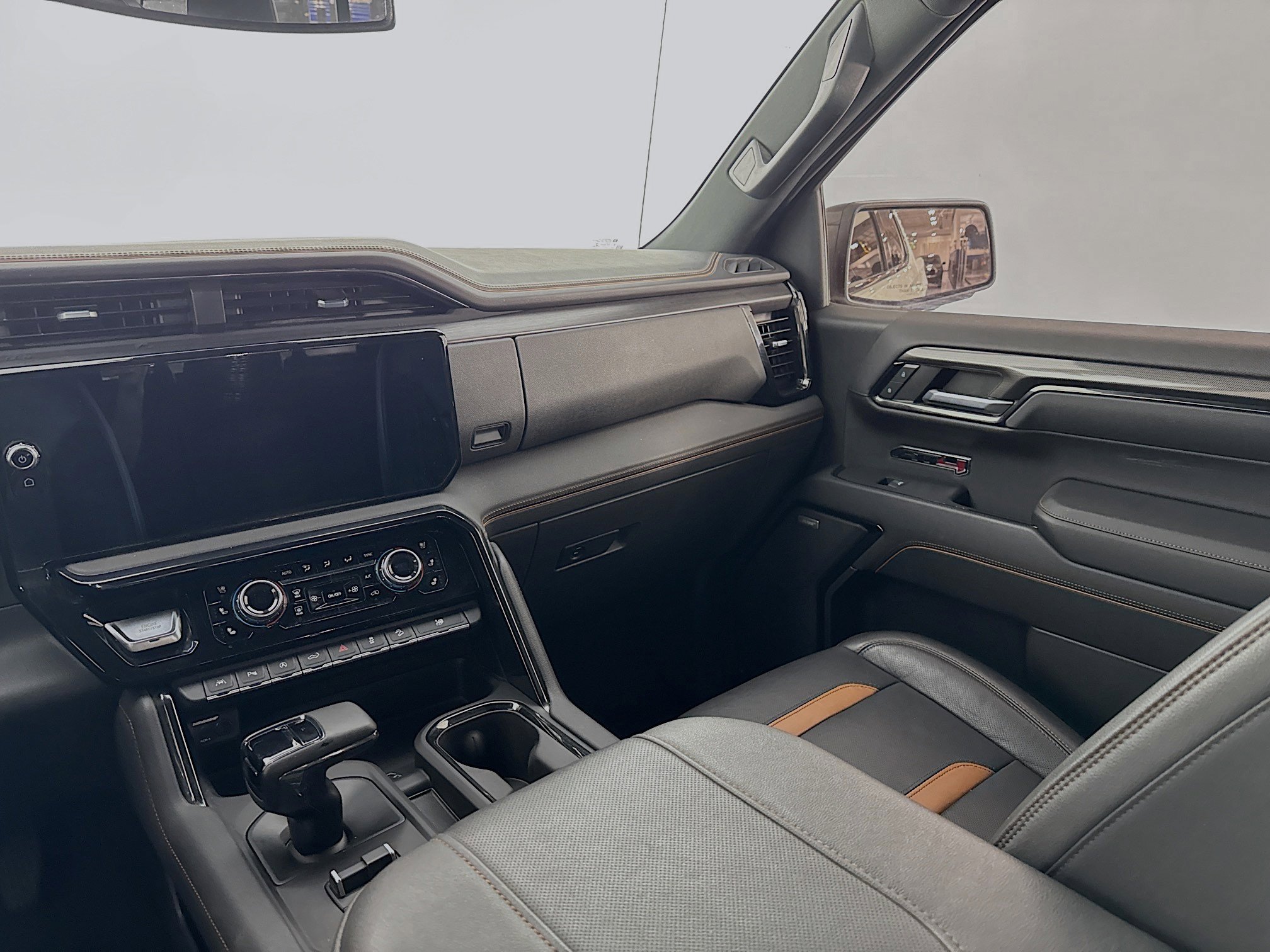 Used 2023 GMC Sierra 1500 AT4 w/ AT4 Premium Package image 23