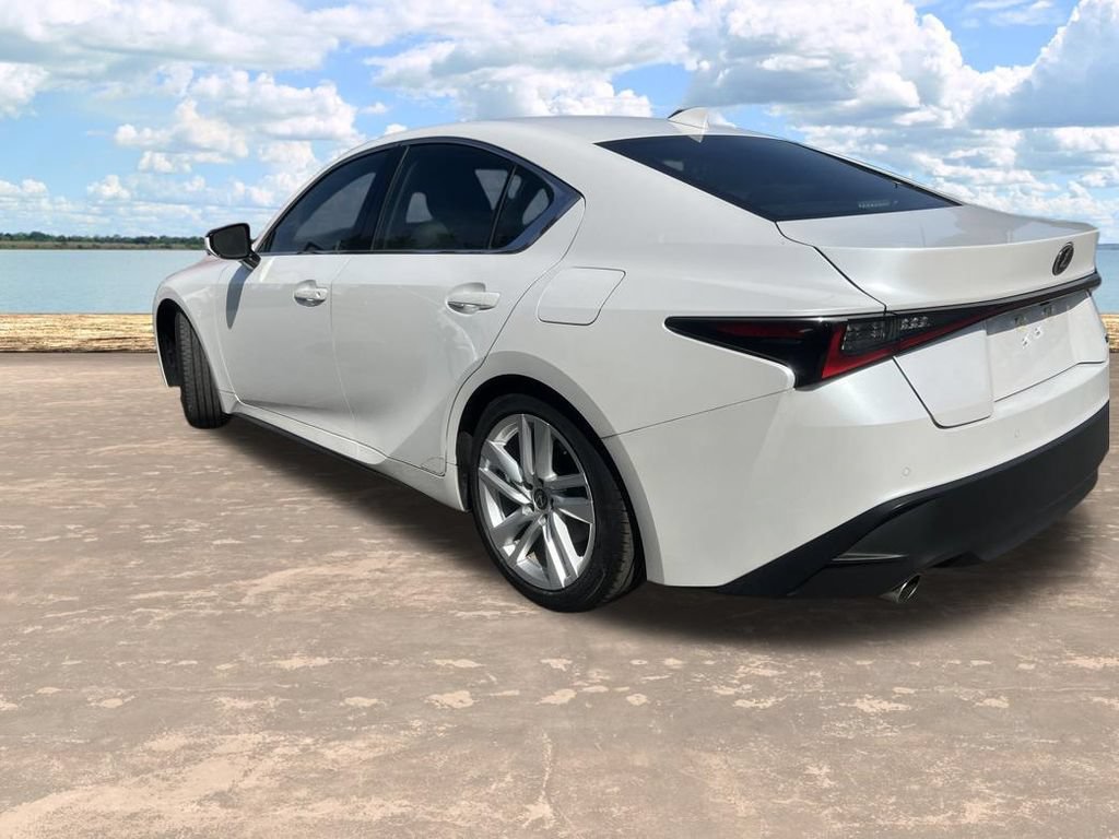 Used 2023 Lexus IS 300 w/ Comfort Package RWD image 4