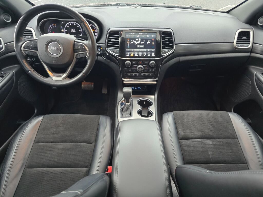 Used 2022 Jeep Grand Cherokee Laredo X image 15