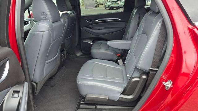 Used 2024 Buick Enclave Premium image 9