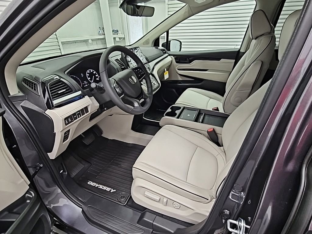 New 2026 Honda Odyssey Touring image 10