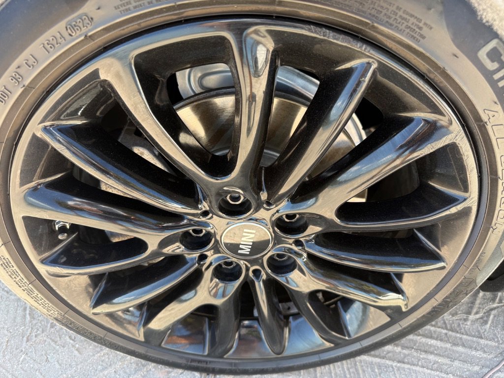 Used 2019 MINI Cooper Clubman ALL4 AWD/4WD image 13