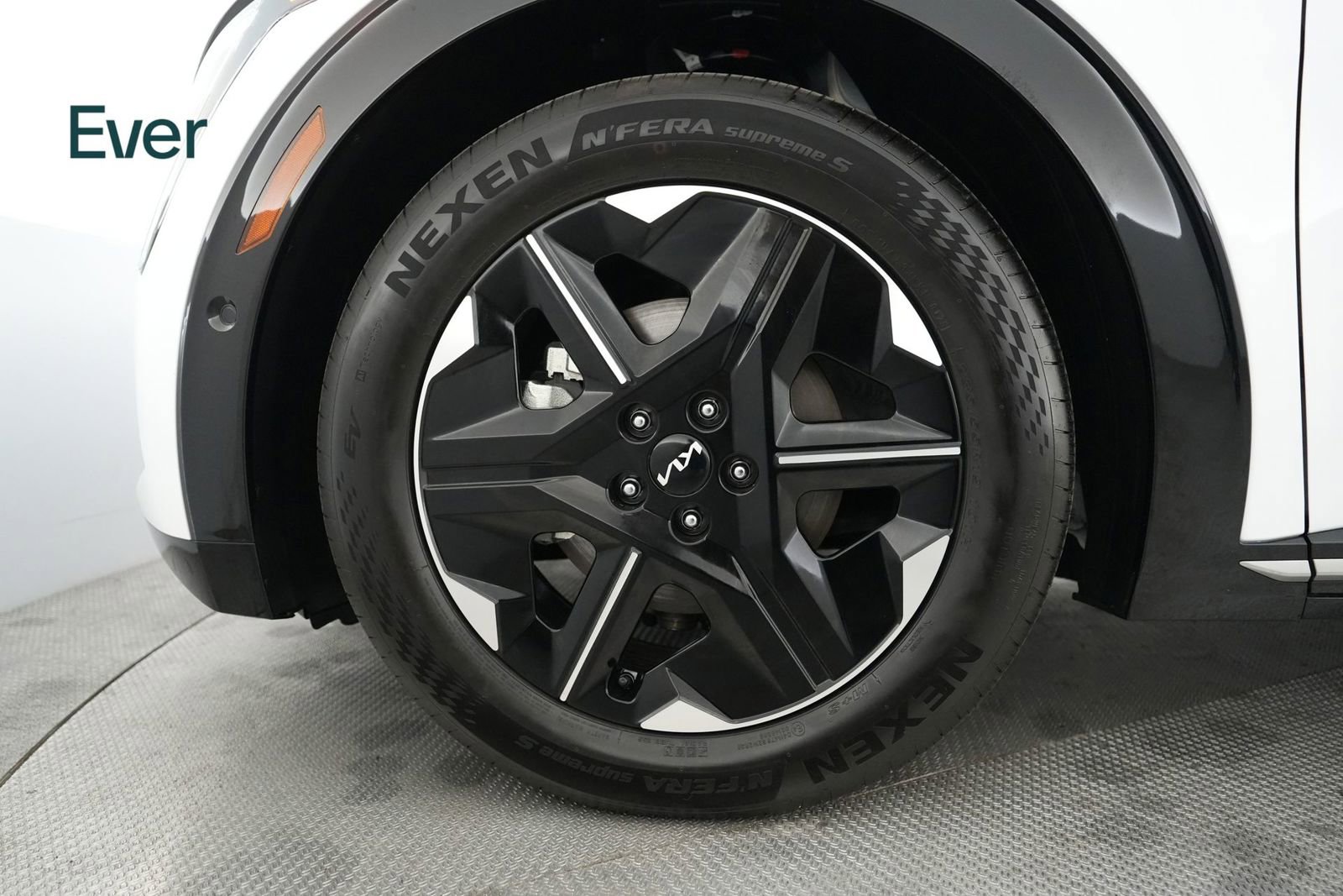 Used 2025 Kia EV6 Wind image 19