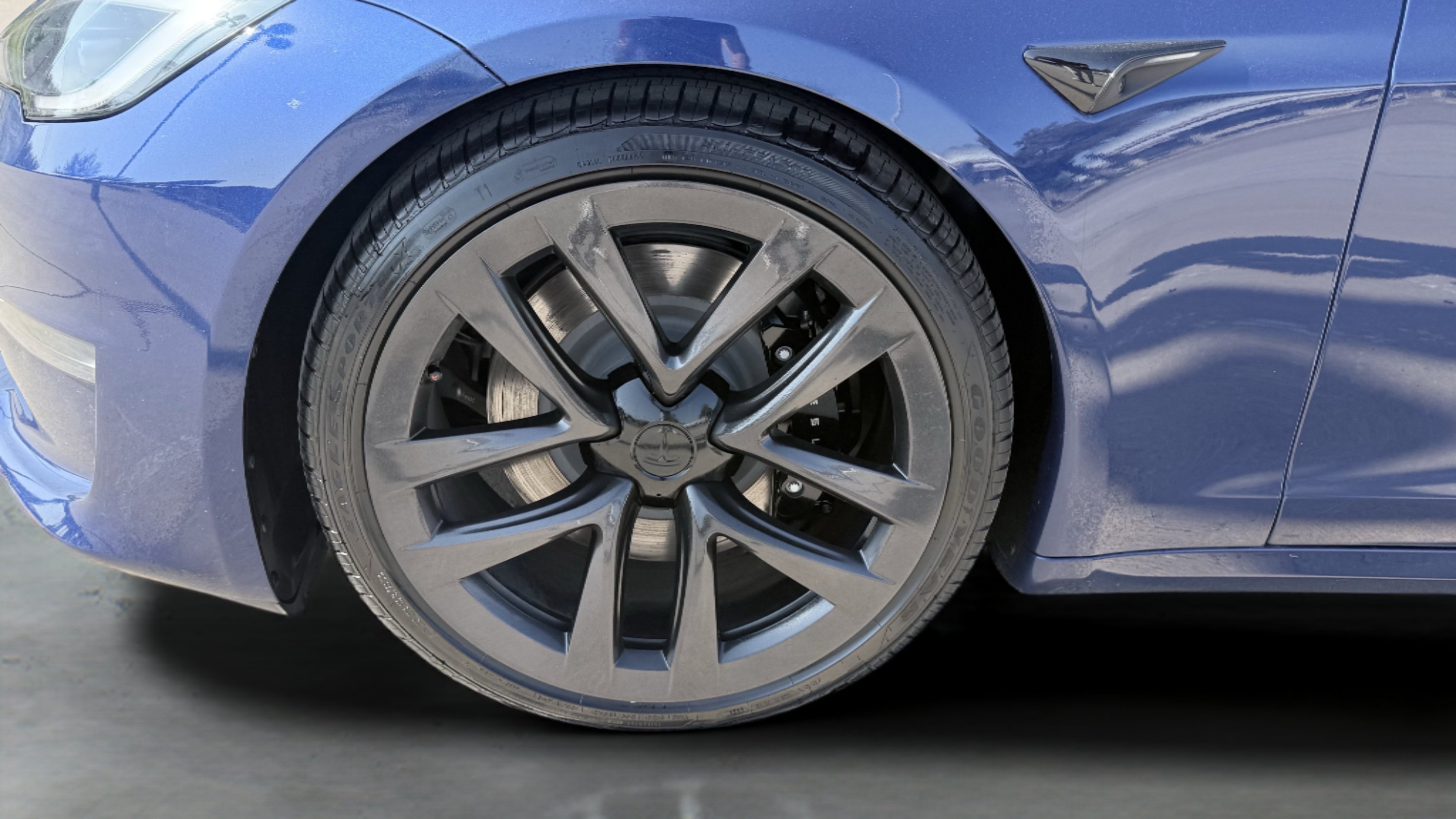 Used 2025 Tesla Model S AWD/4WD image 22