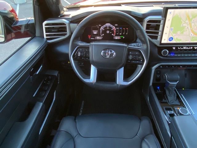 Used 2025 Toyota Sequoia Platinum image 31