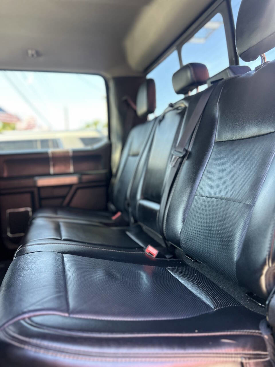 Used 2019 Ford F250 Lariat w/ Lariat Ultimate Package image 22