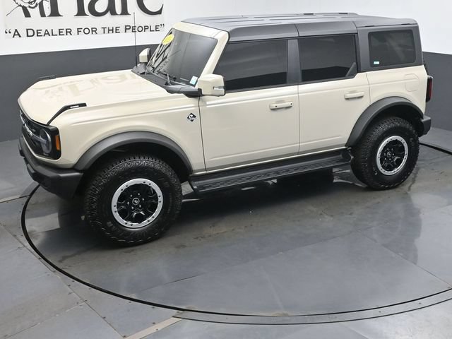 Used 2025 Ford Bronco Outer Banks w/ Sasquatch Package AWD/4WD image 45