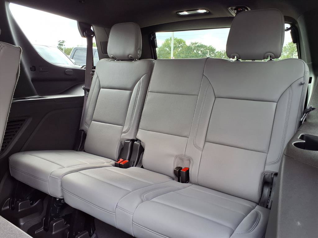 Used 2026 Chevrolet Tahoe LT AWD/4WD image 12
