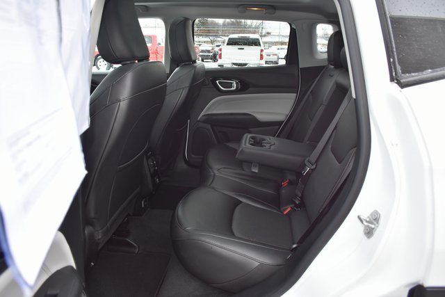 Used 2022 Jeep Compass Limited w/ Sun and Sound Group image 35