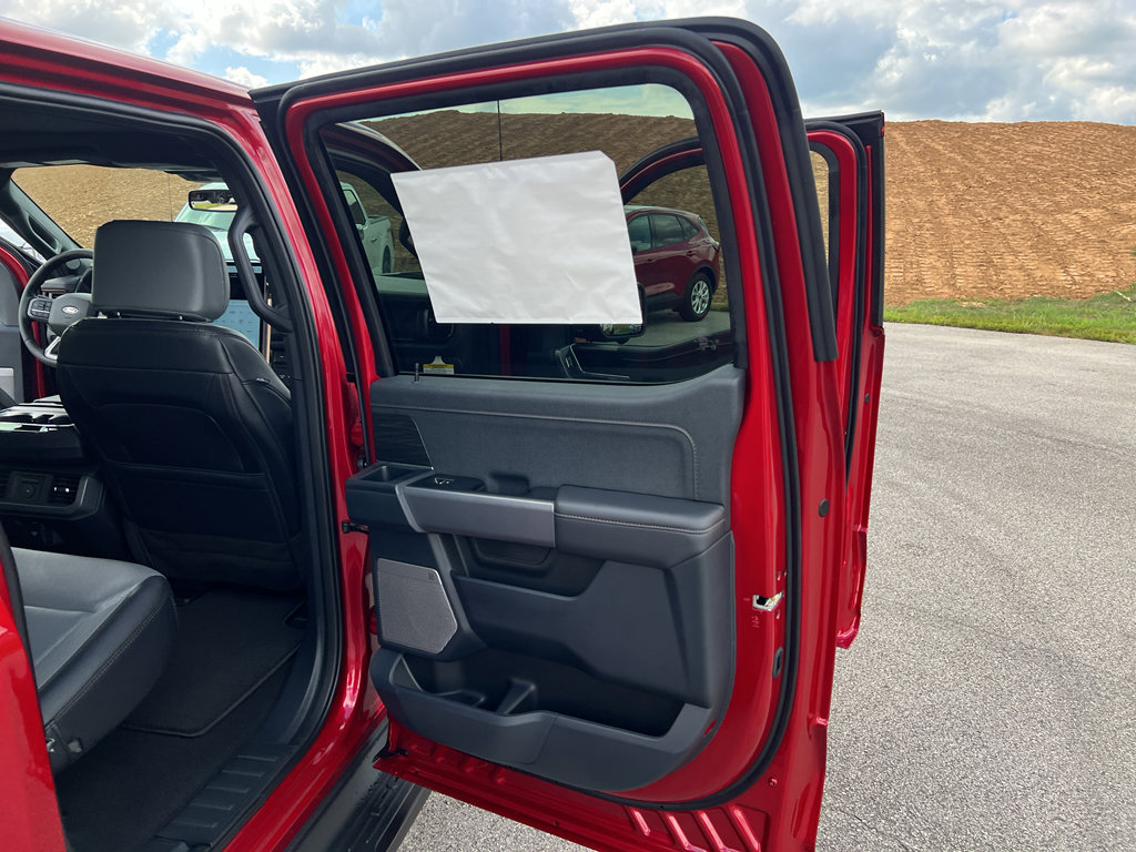 New 2025 Ford F150 Lightning Lariat image 14