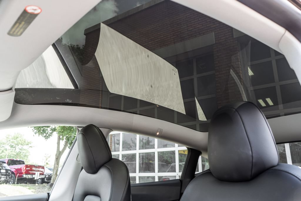 Used 2023 Tesla Model Y Long Range AWD/4WD image 10