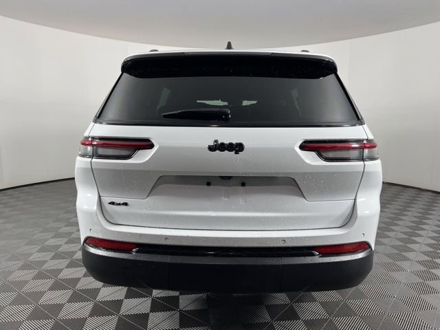 Used 2024 Jeep Grand Cherokee L Laredo image 8