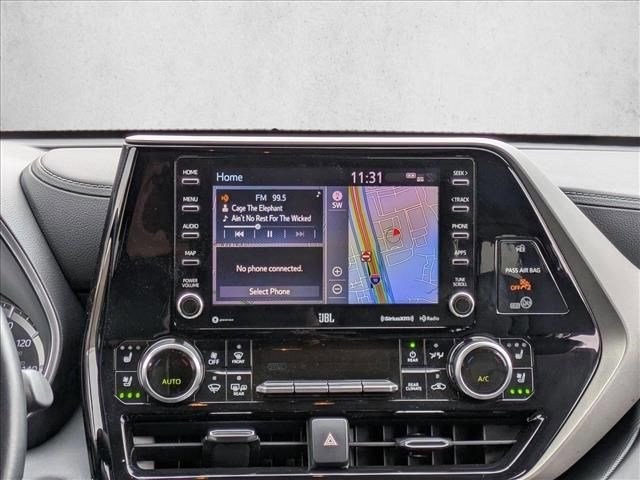 Used 2020 Toyota Highlander Limited image 25