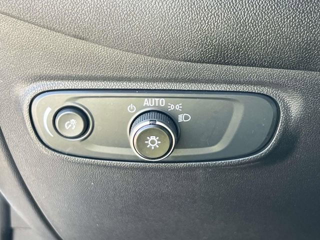 Used 2023 Chevrolet Equinox LS w/ Driver Confidence II Package FWD image 20
