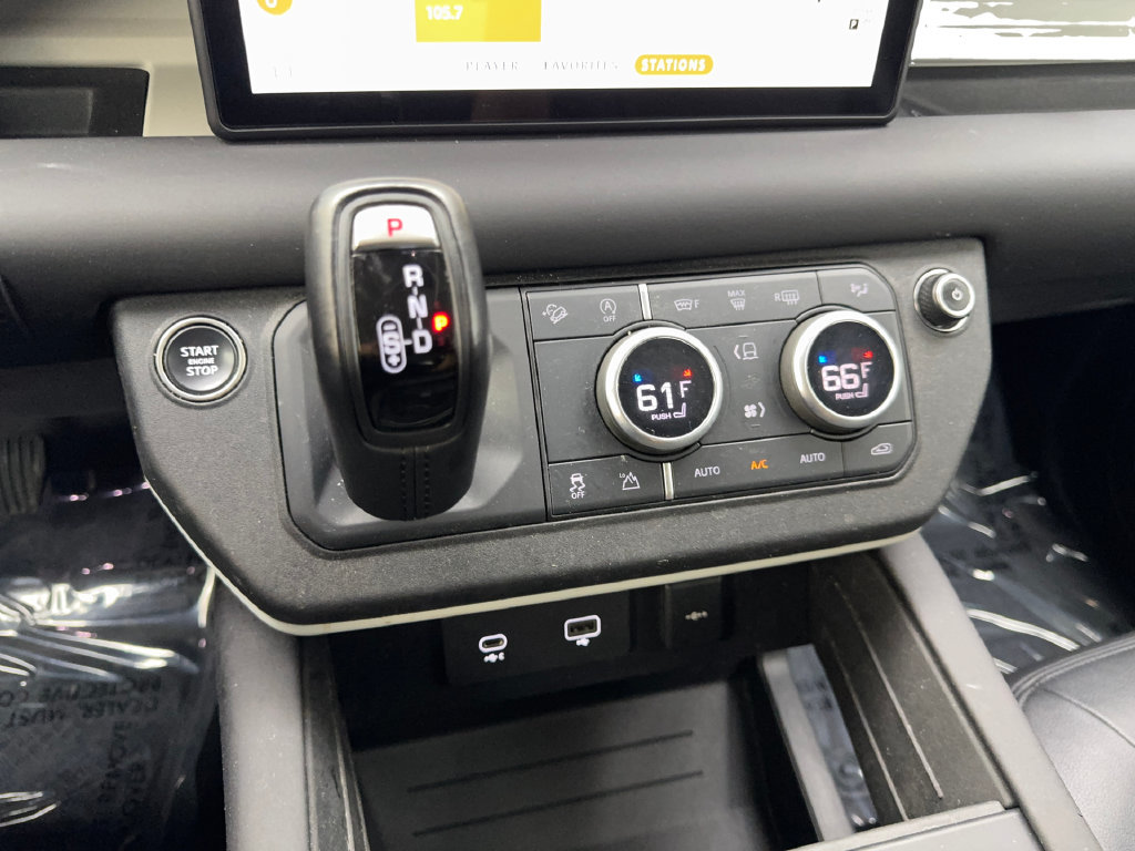Used 2024 Land Rover Defender 110 S AWD/4WD image 66