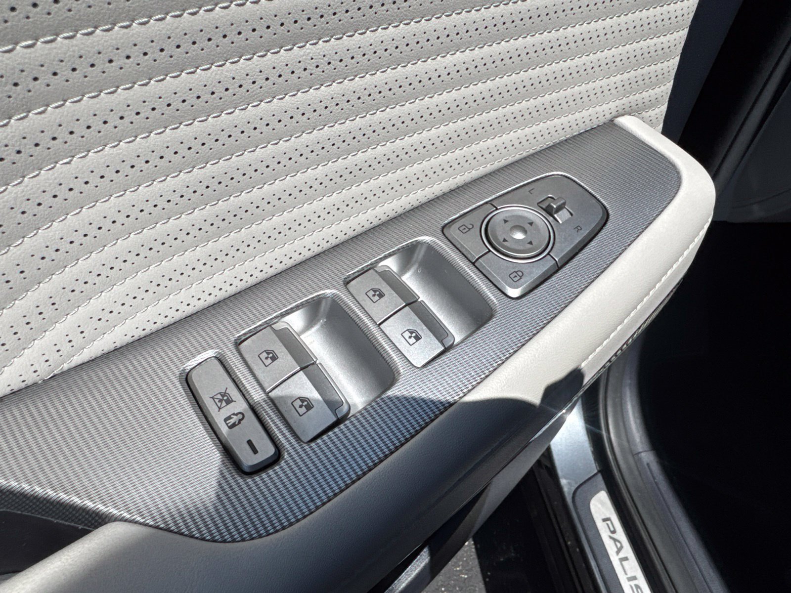 Used 2024 Hyundai Palisade Calligraphy AWD/4WD image 23