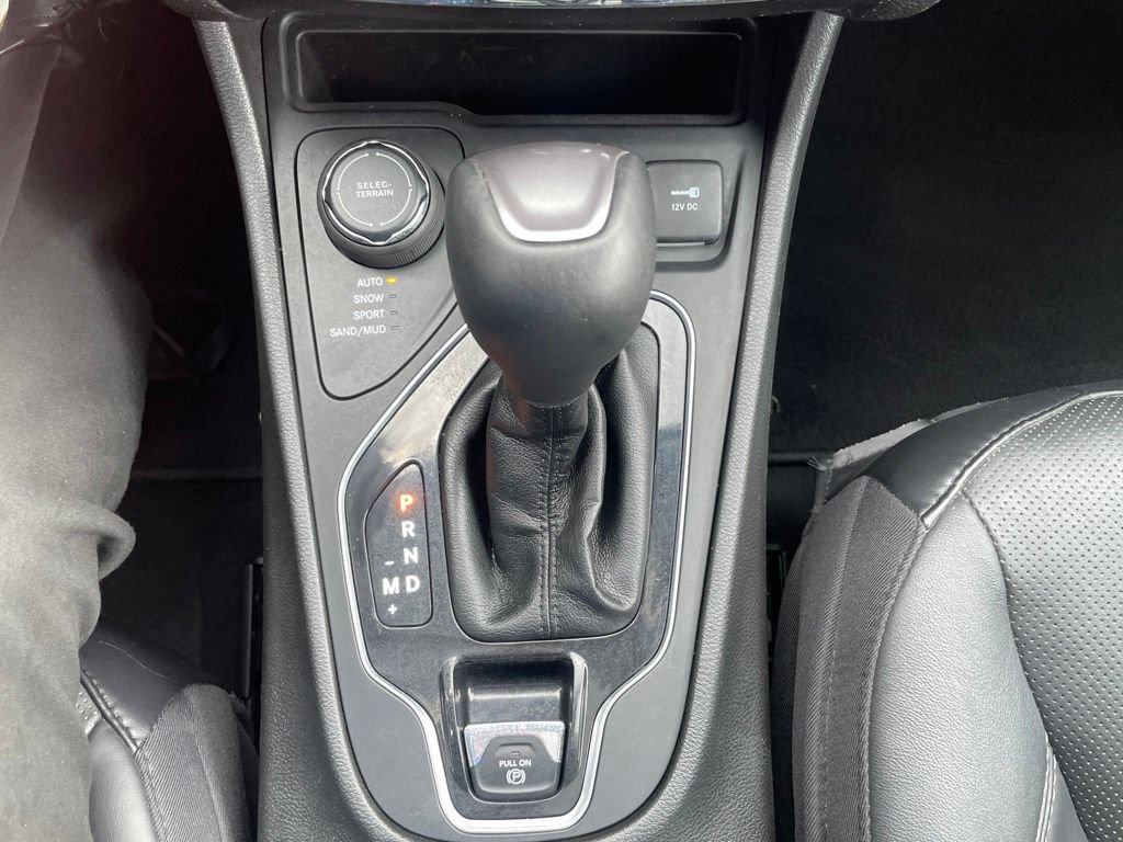 Used 2021 Jeep Cherokee Limited AWD/4WD image 22