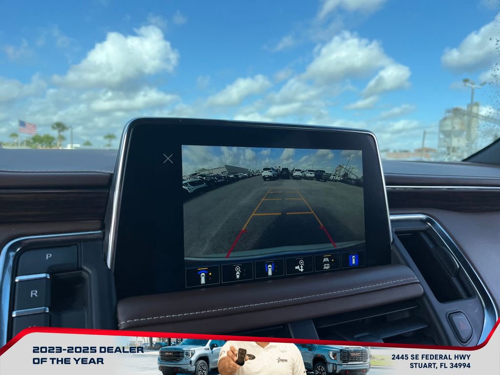 Used 2022 Chevrolet Suburban High Country image 33