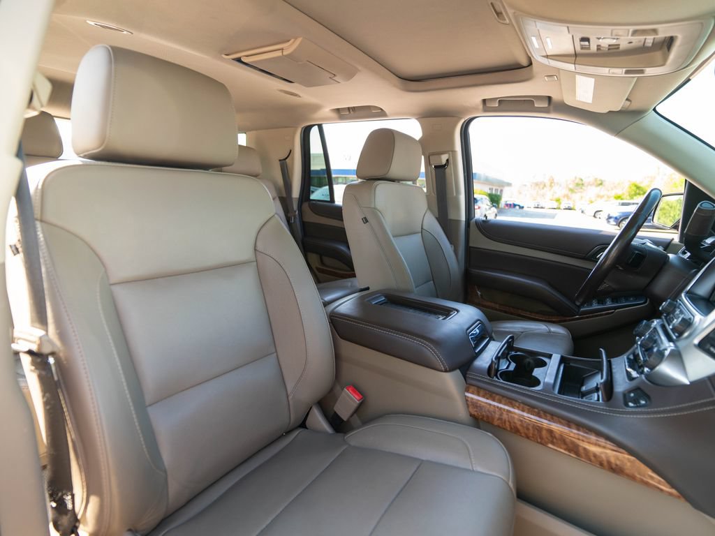 Used 2020 Chevrolet Tahoe Premier AWD/4WD image 19