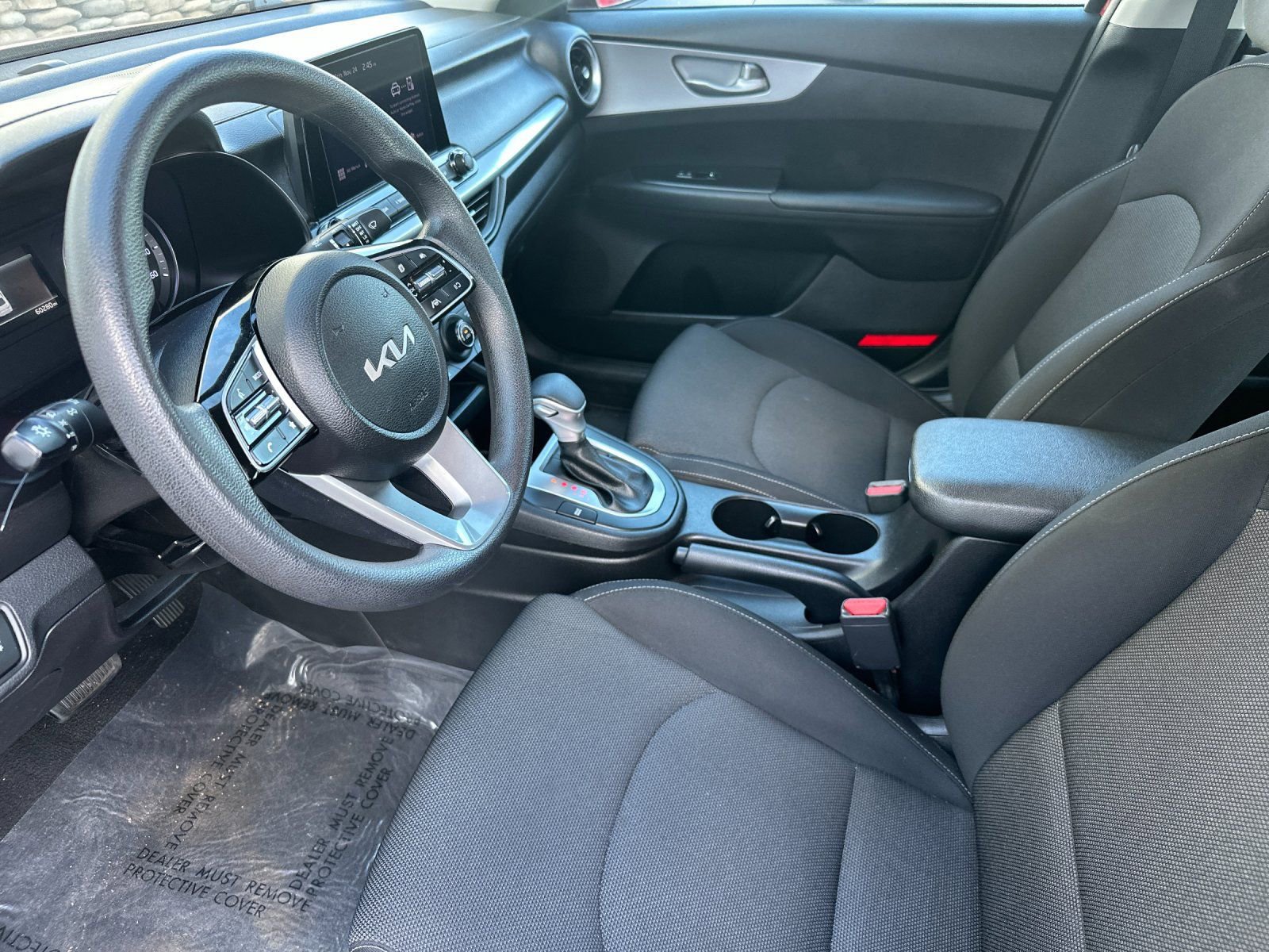 Used 2023 Kia Forte LXS image 9