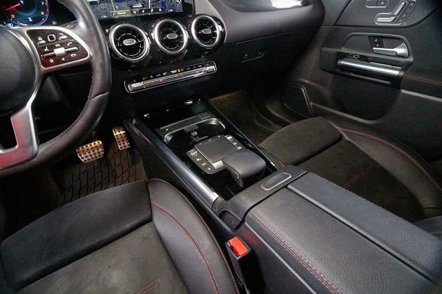 Used 2022 Mercedes-Benz GLA 250 4MATIC image 10