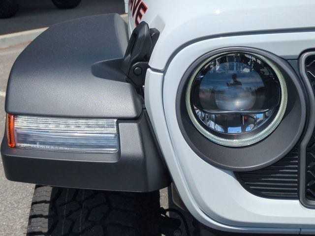New 2026 Jeep Gladiator Mojave w/ Steel Bumper Group AWD/4WD image 10