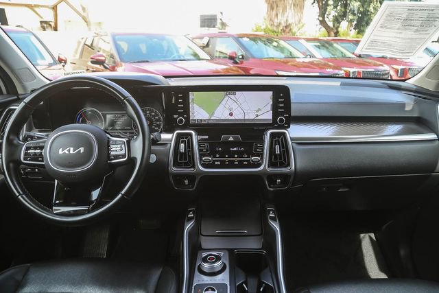 Used 2022 Kia Sorento S image 13