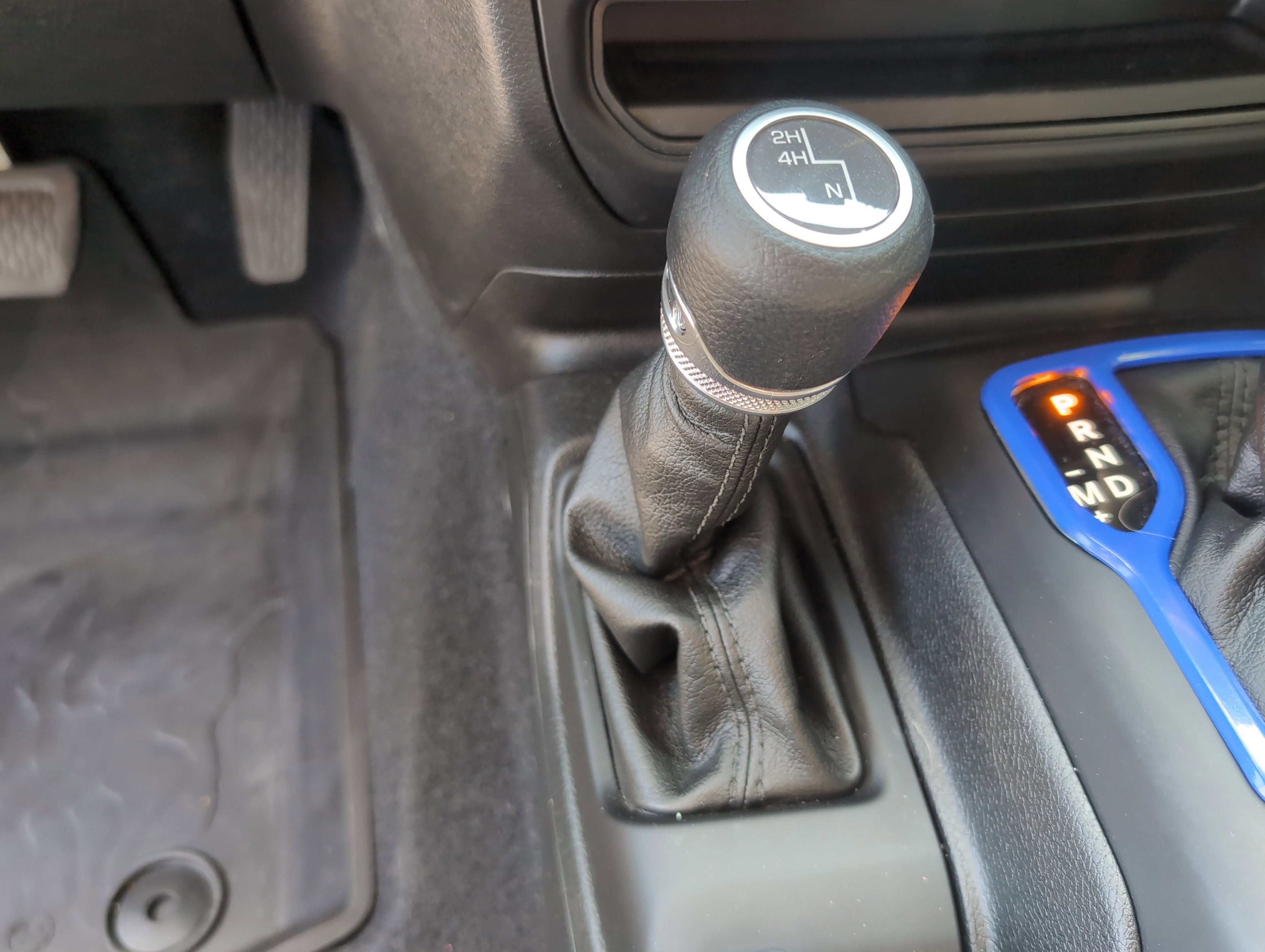 Used 2023 Jeep Gladiator Willys image 37