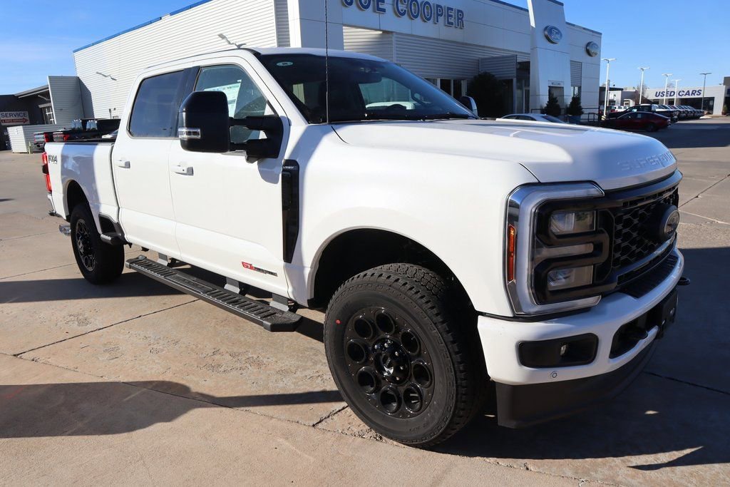 New 2026 Ford F250 Lariat w/ Black Appearance Package