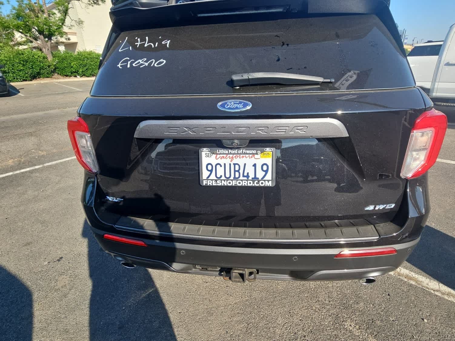 Used 2022 Ford Explorer XLT w/ Equipment Group 202A image 8