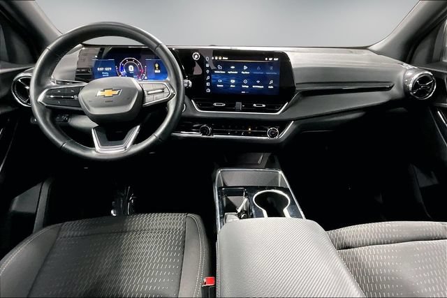Used 2025 Chevrolet Equinox LT AWD/4WD image 8
