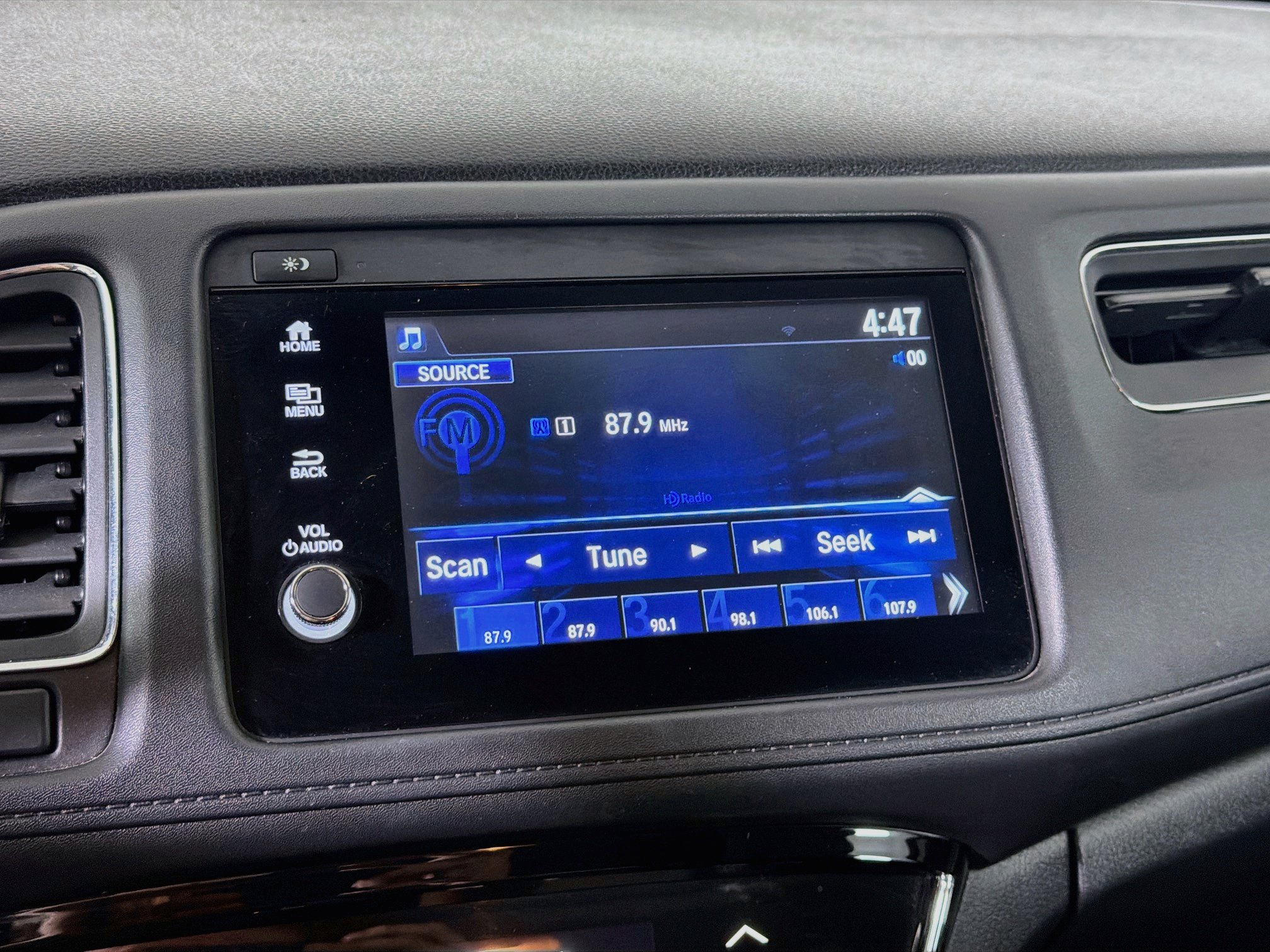 Used 2021 Honda HR-V EX-L image 21
