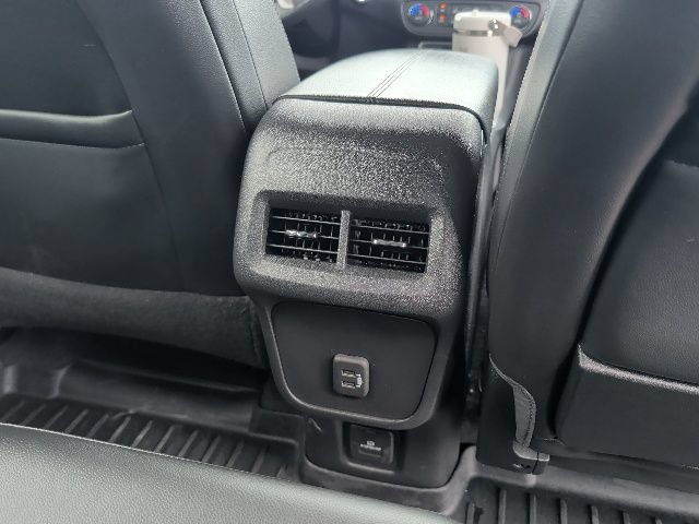 Used 2022 GMC Terrain SLT AWD/4WD image 11