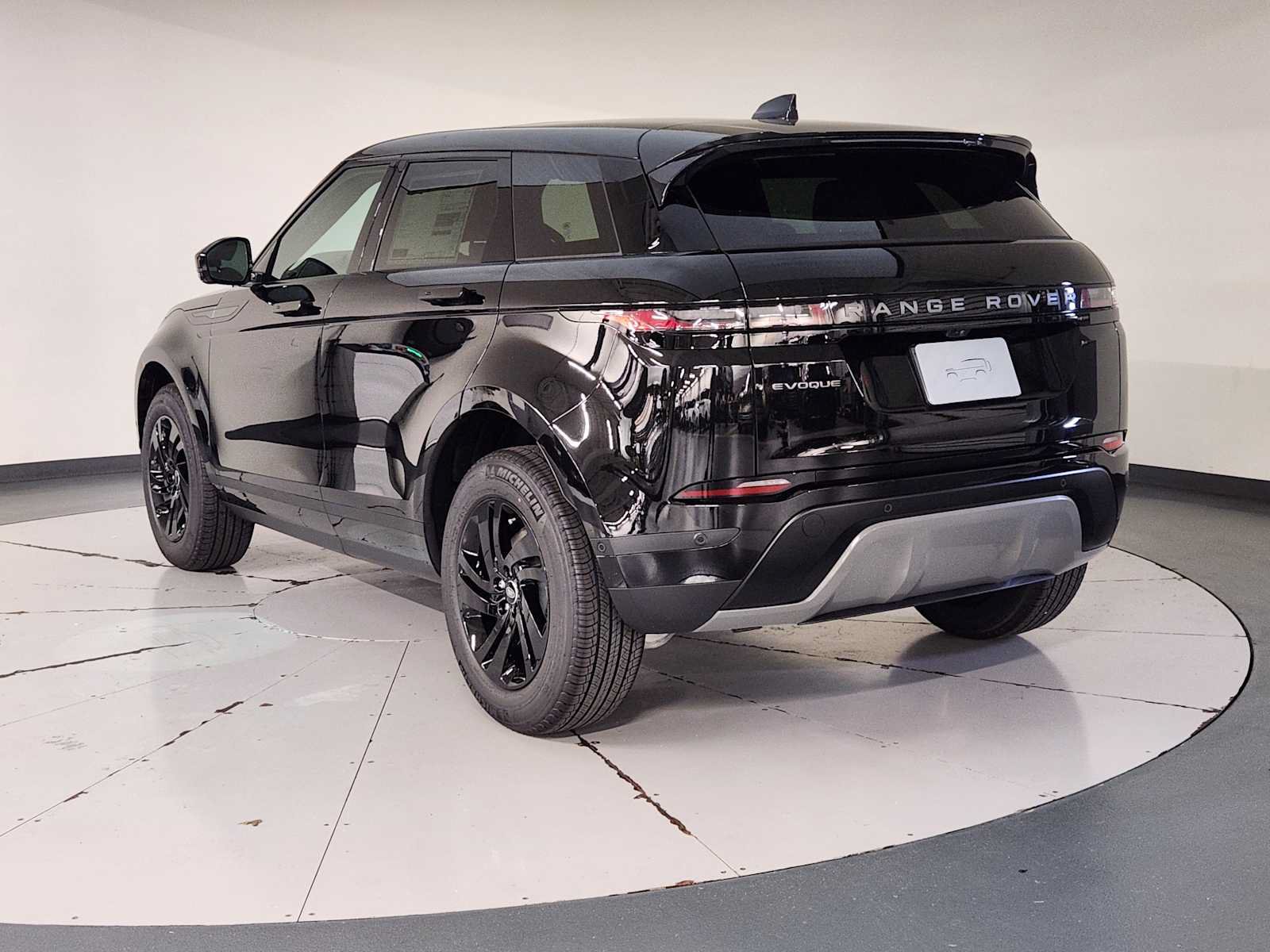 New 2026 Land Rover Range Rover Evoque S AWD/4WD image 6