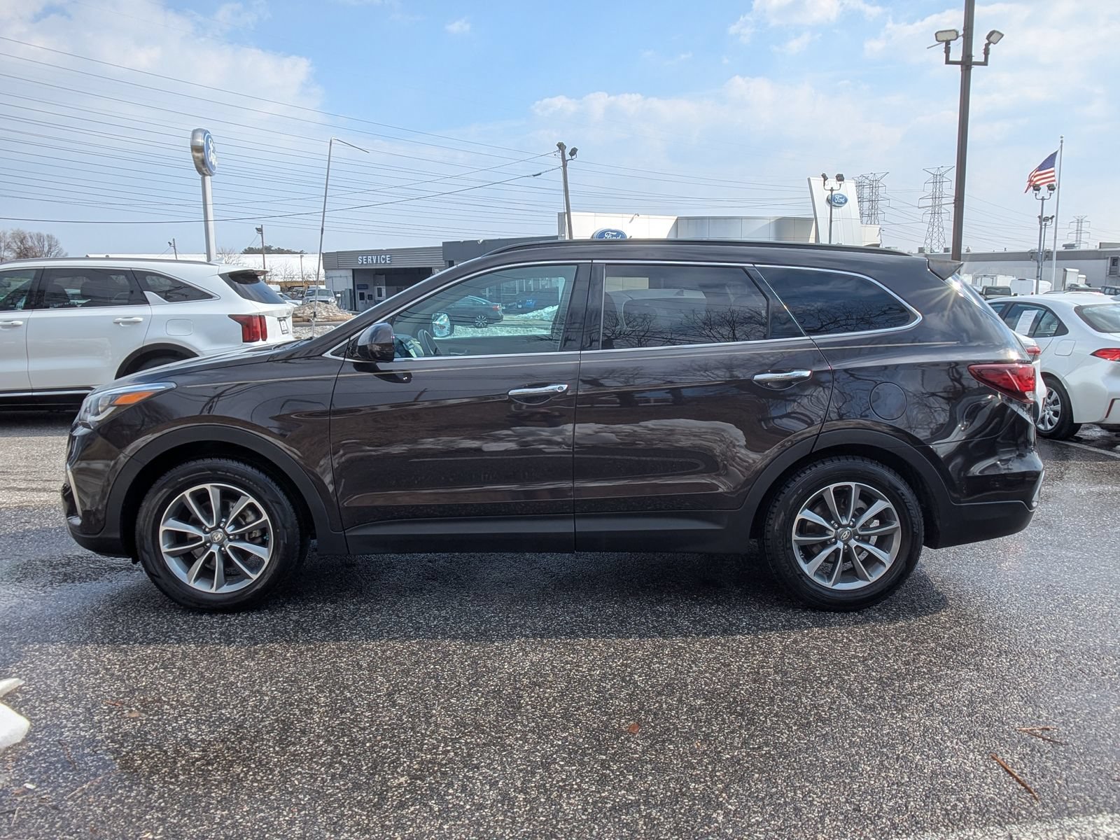 Used 2019 Hyundai Santa Fe XL SE FWD image 2