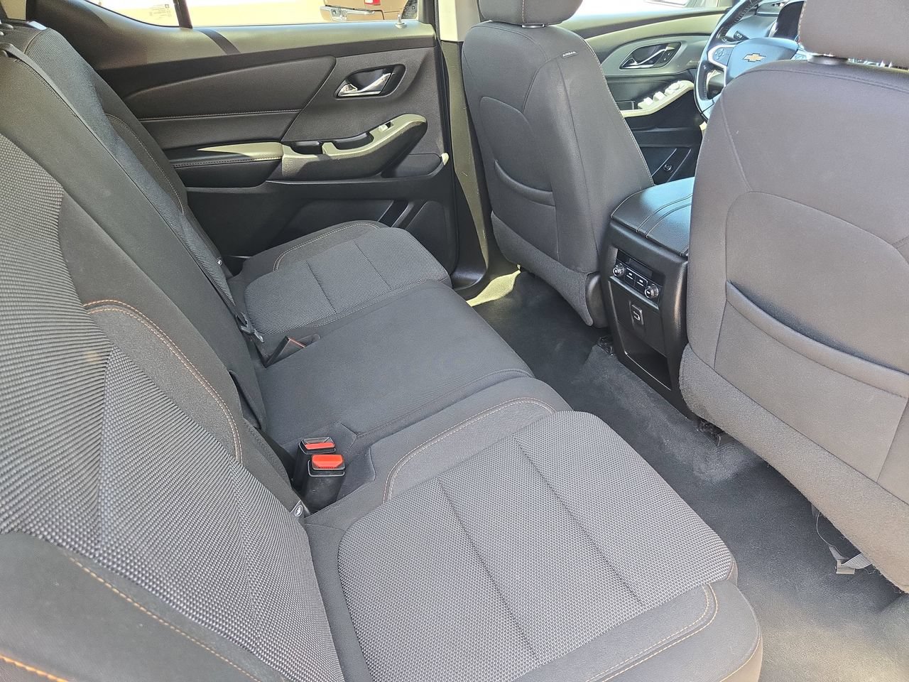 Used 2021 Chevrolet Traverse LT AWD/4WD image 11