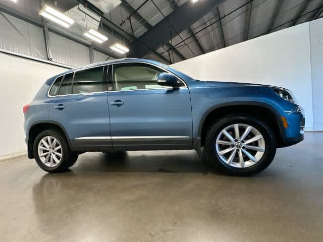 Used 2017 Volkswagen Tiguan Wolfsburg Edition AWD/4WD image 3