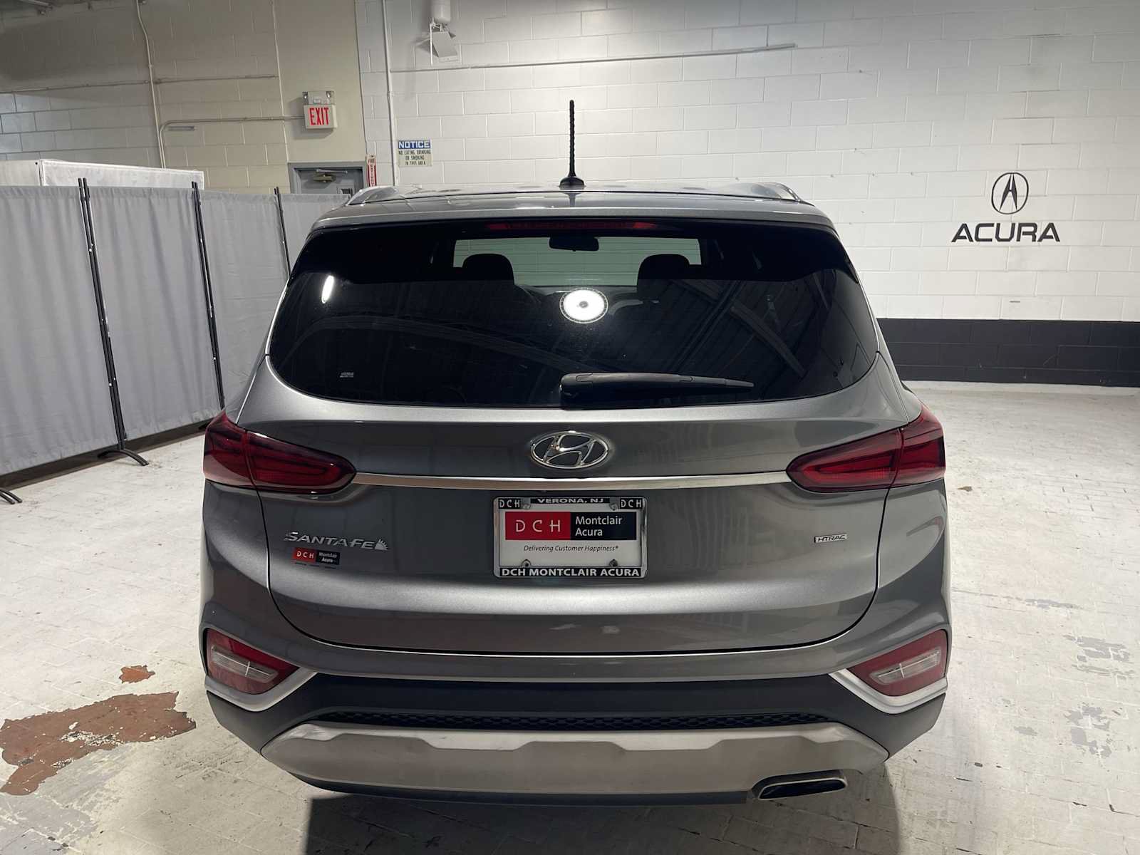 Used 2019 Hyundai Santa Fe SE AWD/4WD image 5