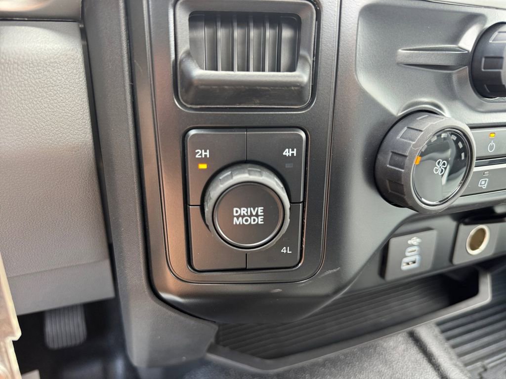 New 2026 Ford F550 4x4 Regular Cab Super Duty image 34